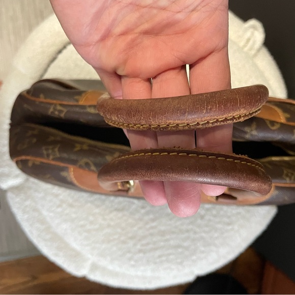 Louis Vuitton Deauville handbag - Picture 4 of 8